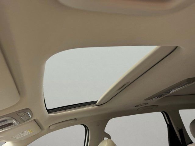 Used 2020 White Kia SX image 12