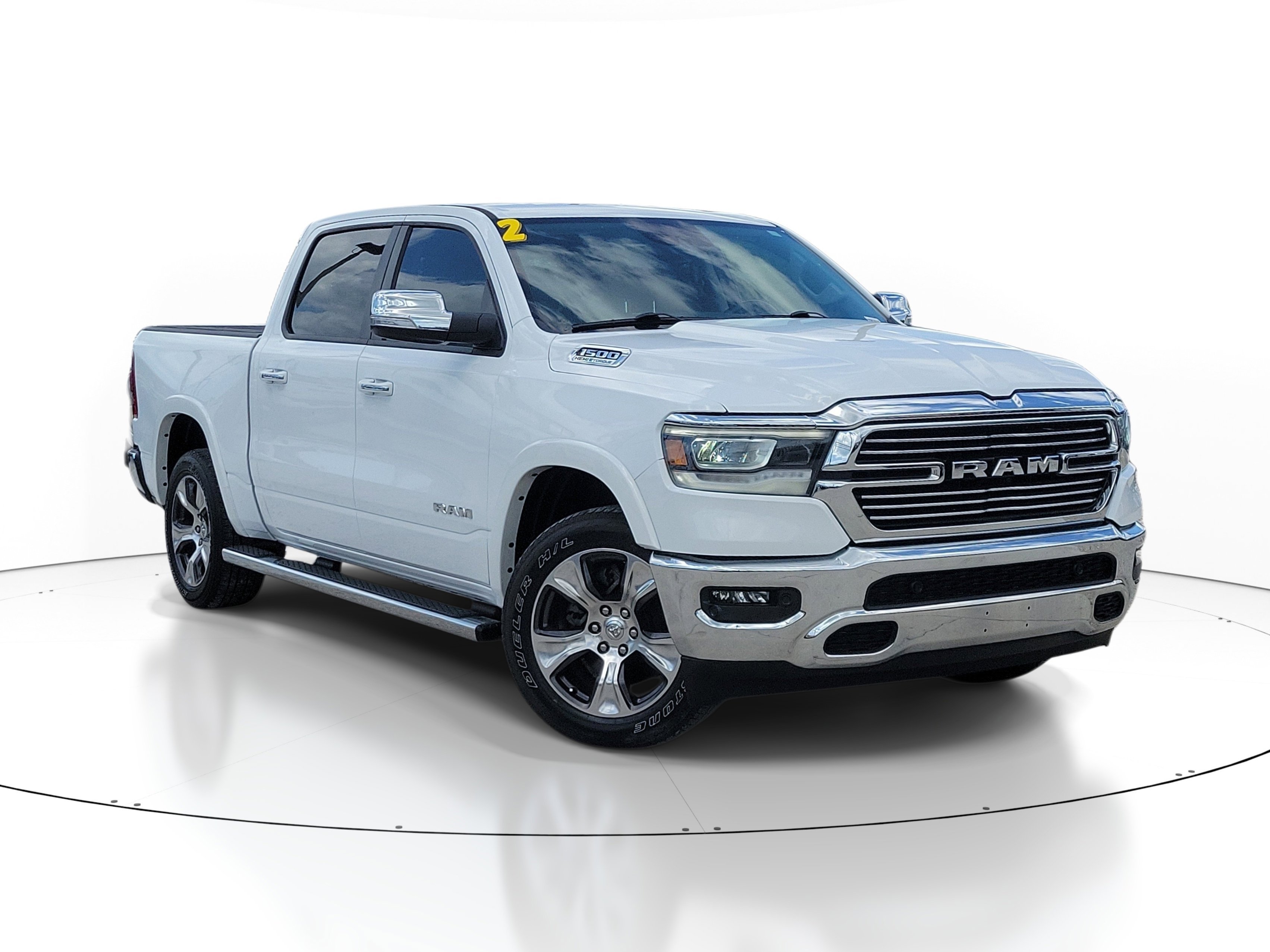 2022 RAM 1500 Laramie 4x4 Crew Cab 5'7's photo