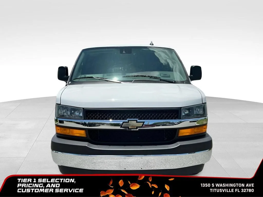 Used 2025 Summit White Chevrolet 1LT image 8