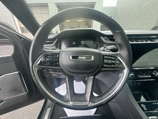 Certified Used 2022 Black Jeep Overland image 17