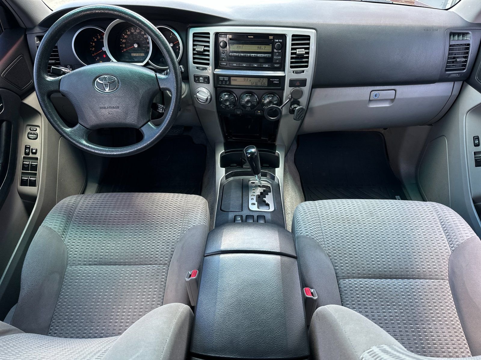 Used 2006 Salsa Red Pearl Toyota SR5 image 11