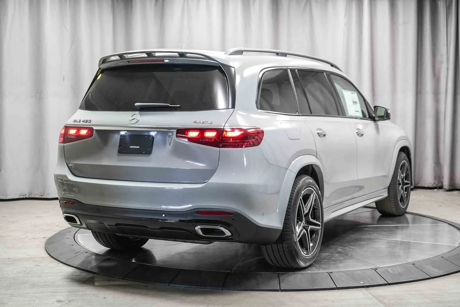 New 2026 MANUFAKTUR Alpine Grey Mercedes-Benz GLS 450 image 51