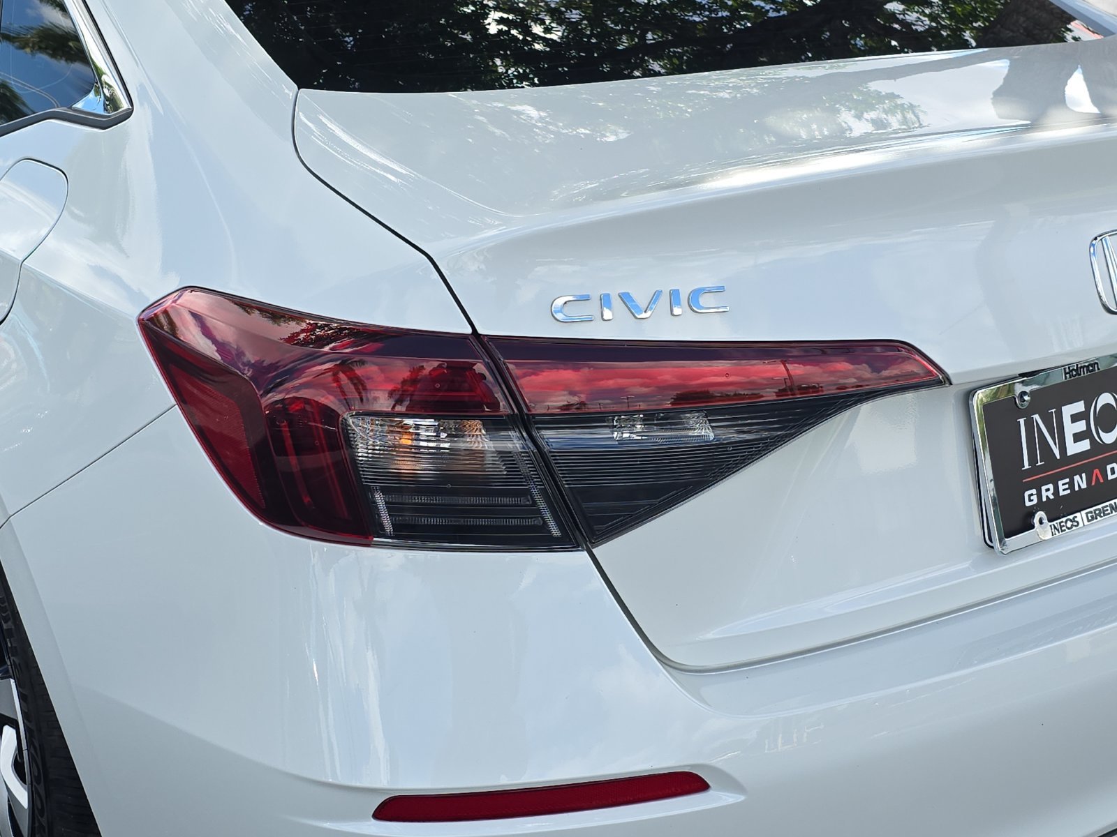 Used 2025 White Honda LX image 16