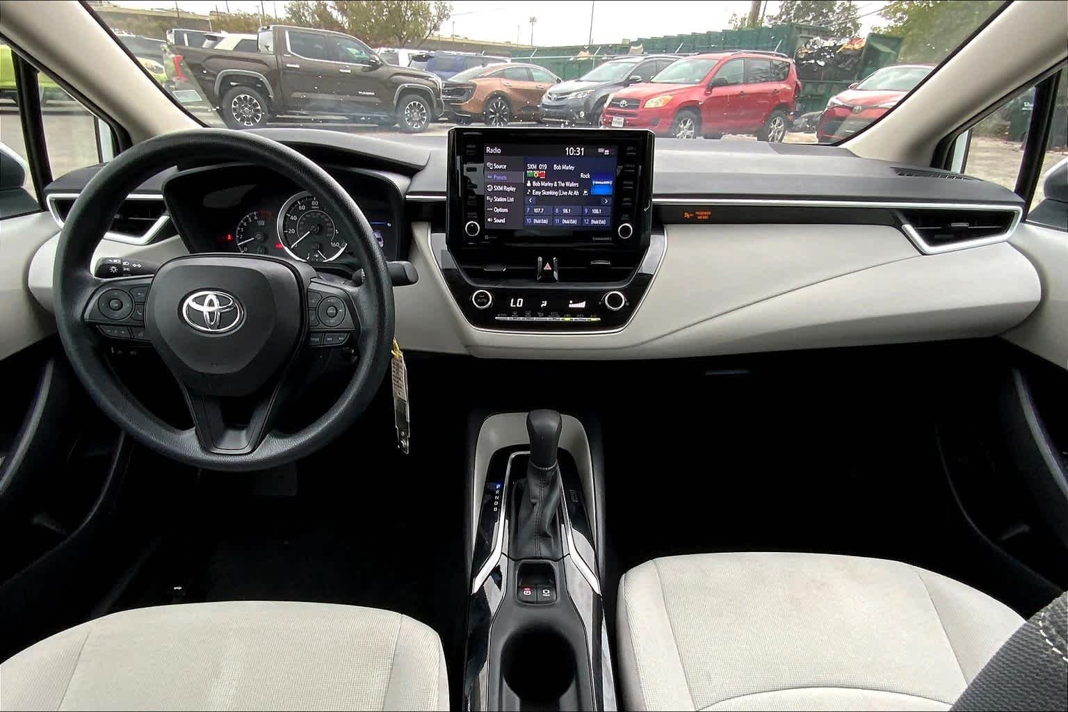 Used 2022 White Toyota LE image 15