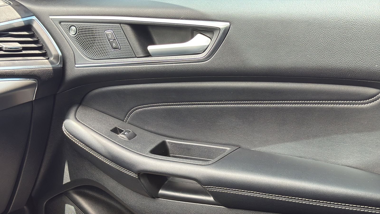 Used 2023 Black Ford Titanium image 23