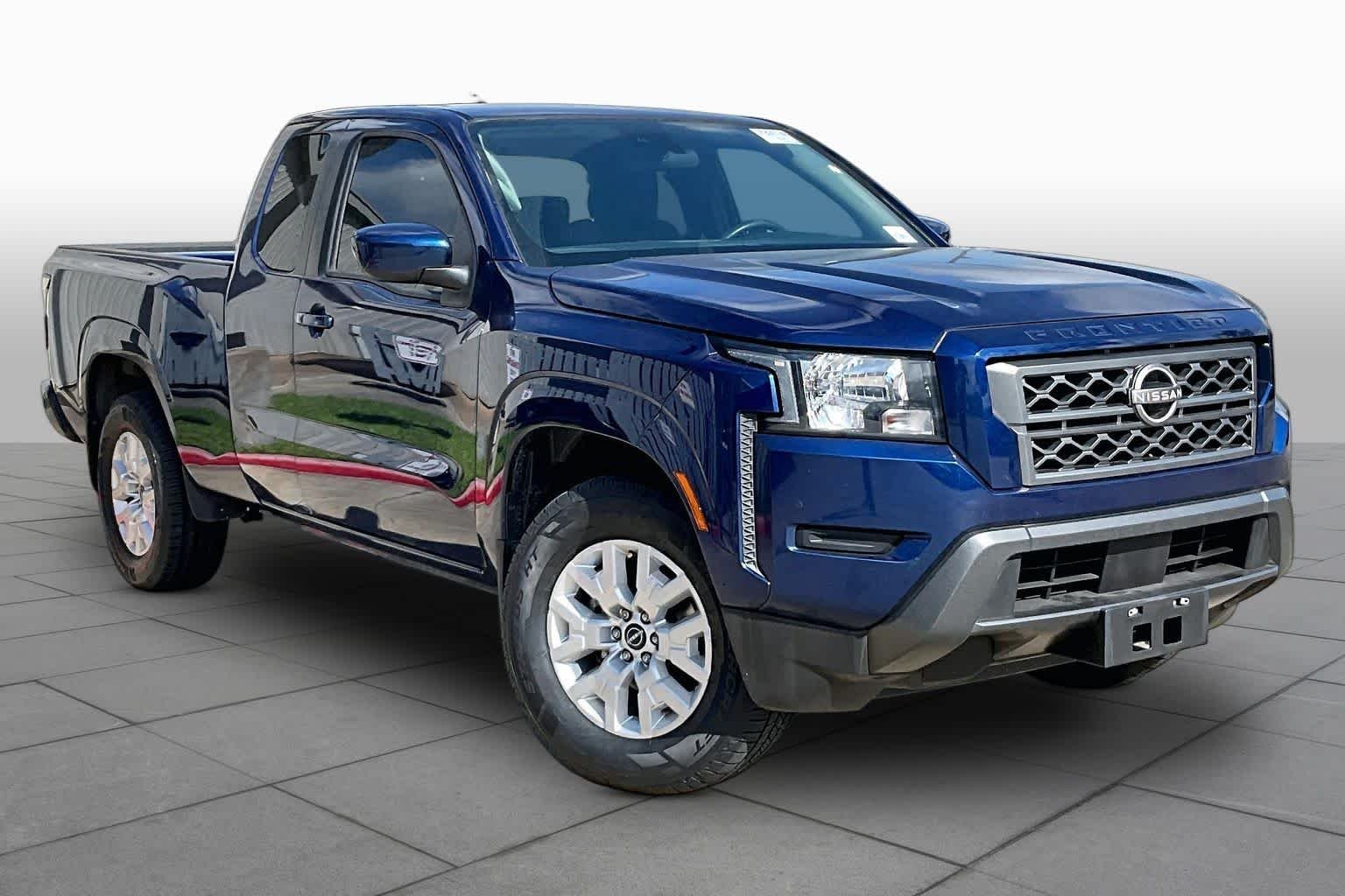 Used 2022 Deep Blue Pearl Nissan SV image 3