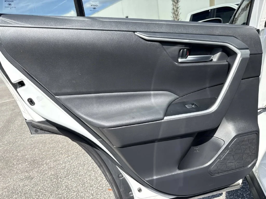 Used 2025 Beige Toyota XLE Premium image 12