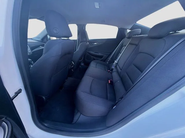 Used 2025 Summit White Chevrolet LT image 21