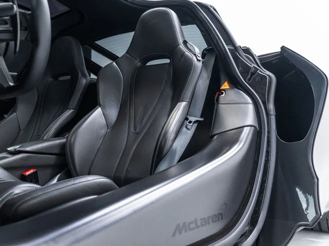 Used 2018 Gray McLaren Base image 86
