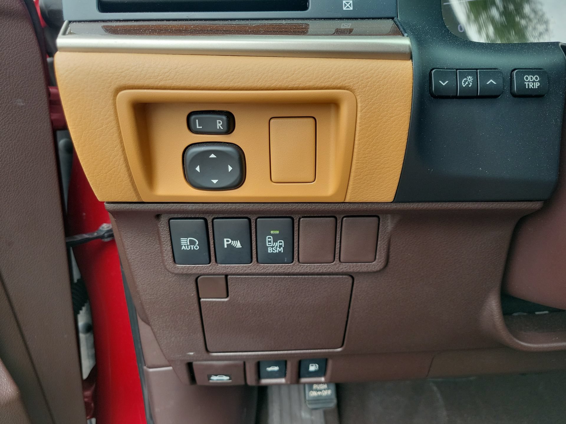 Used 2016 Matador Red Mica Lexus 350 image 29