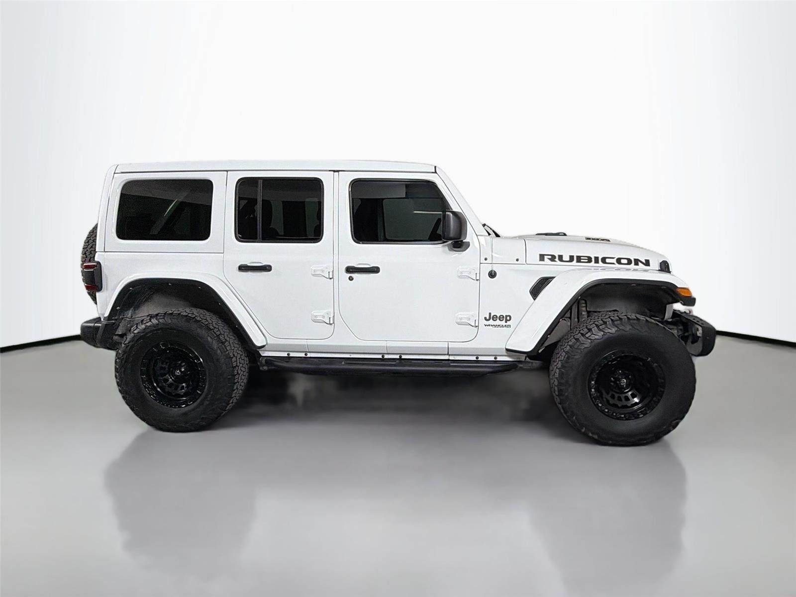 Used 2022 Bright White Jeep Unlimited Rubicon 392 image 4