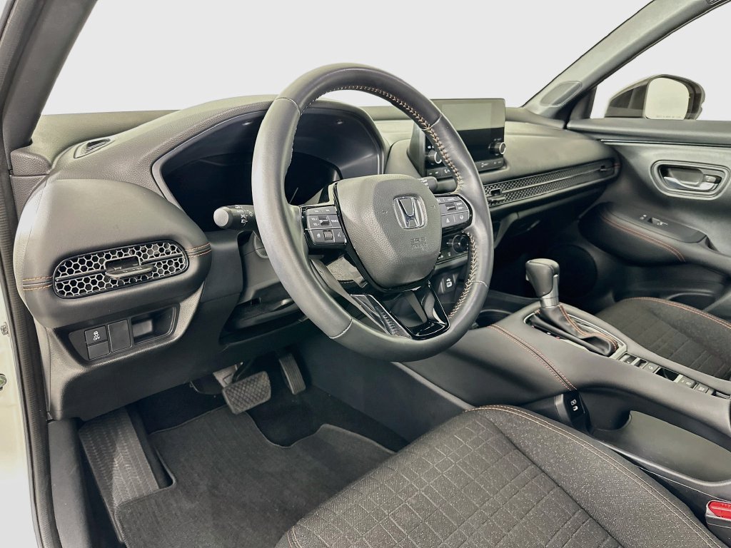 2025 Honda HR-V Sport - Photo 9