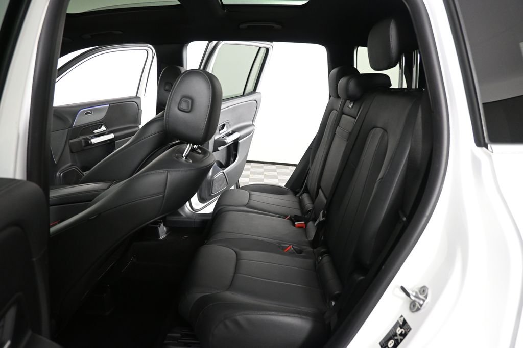 Certified Used 2022 White Mercedes-Benz GLB 250 image 17