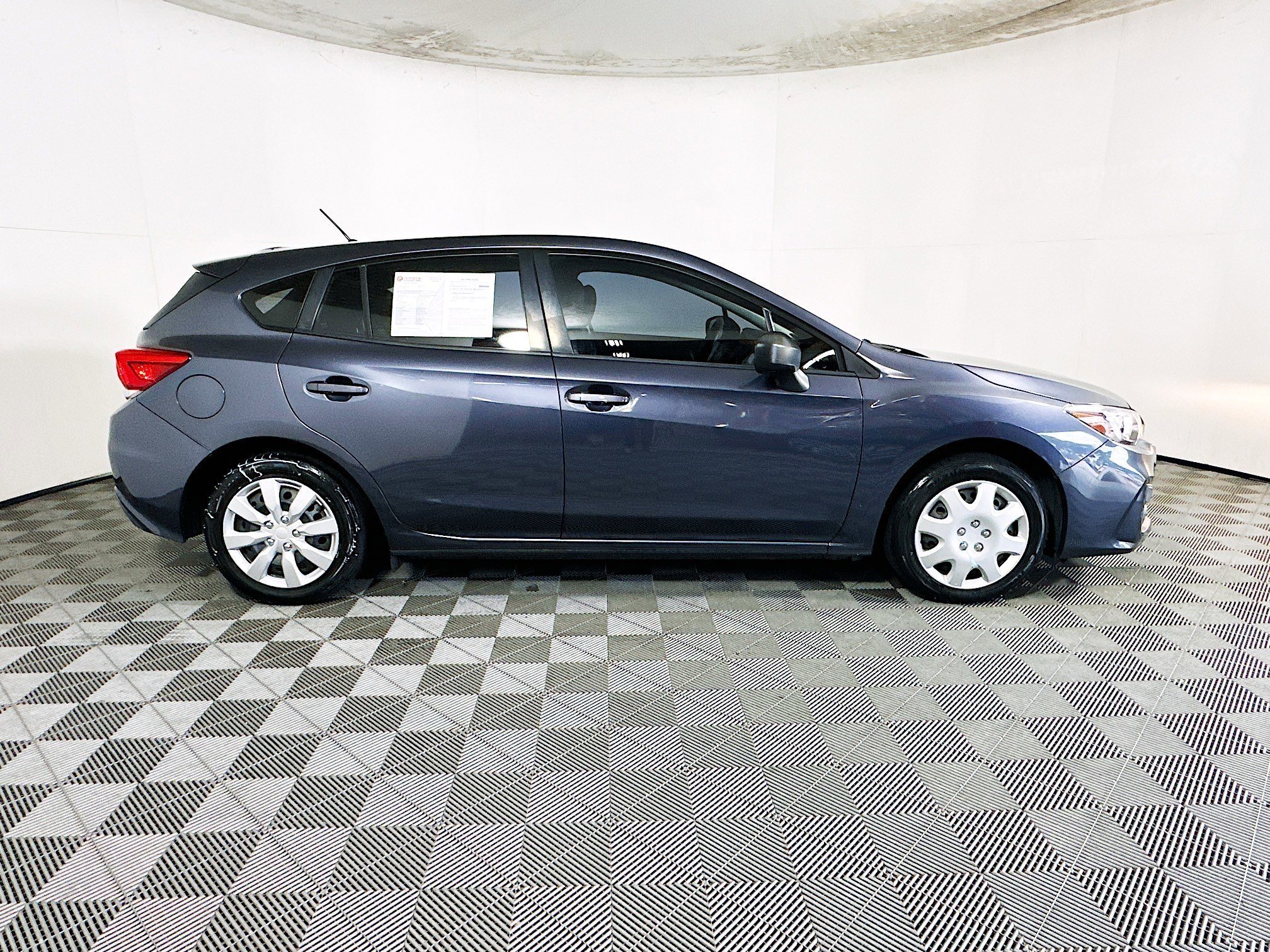 2017 Subaru Impreza thumbnail 4