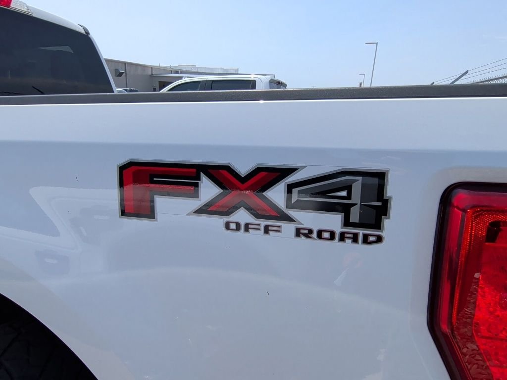 Used 2019 Oxford White Ford XL image 8