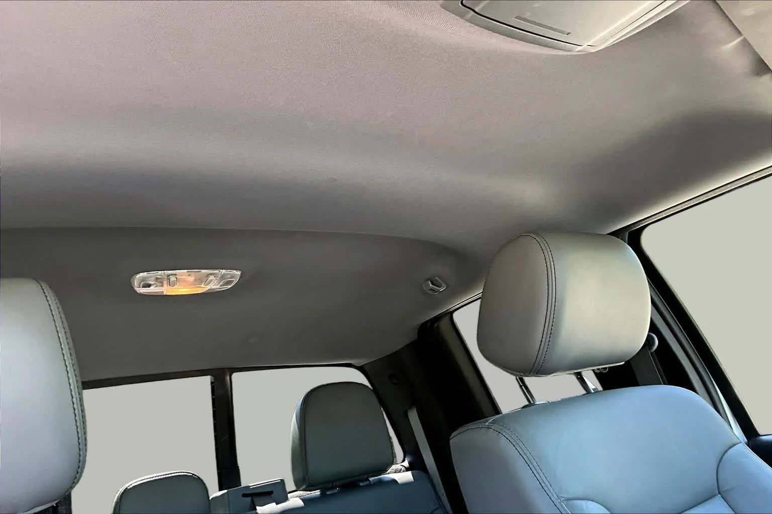 Used 2014 Ingot Silver Metallic Ford XLT image 13