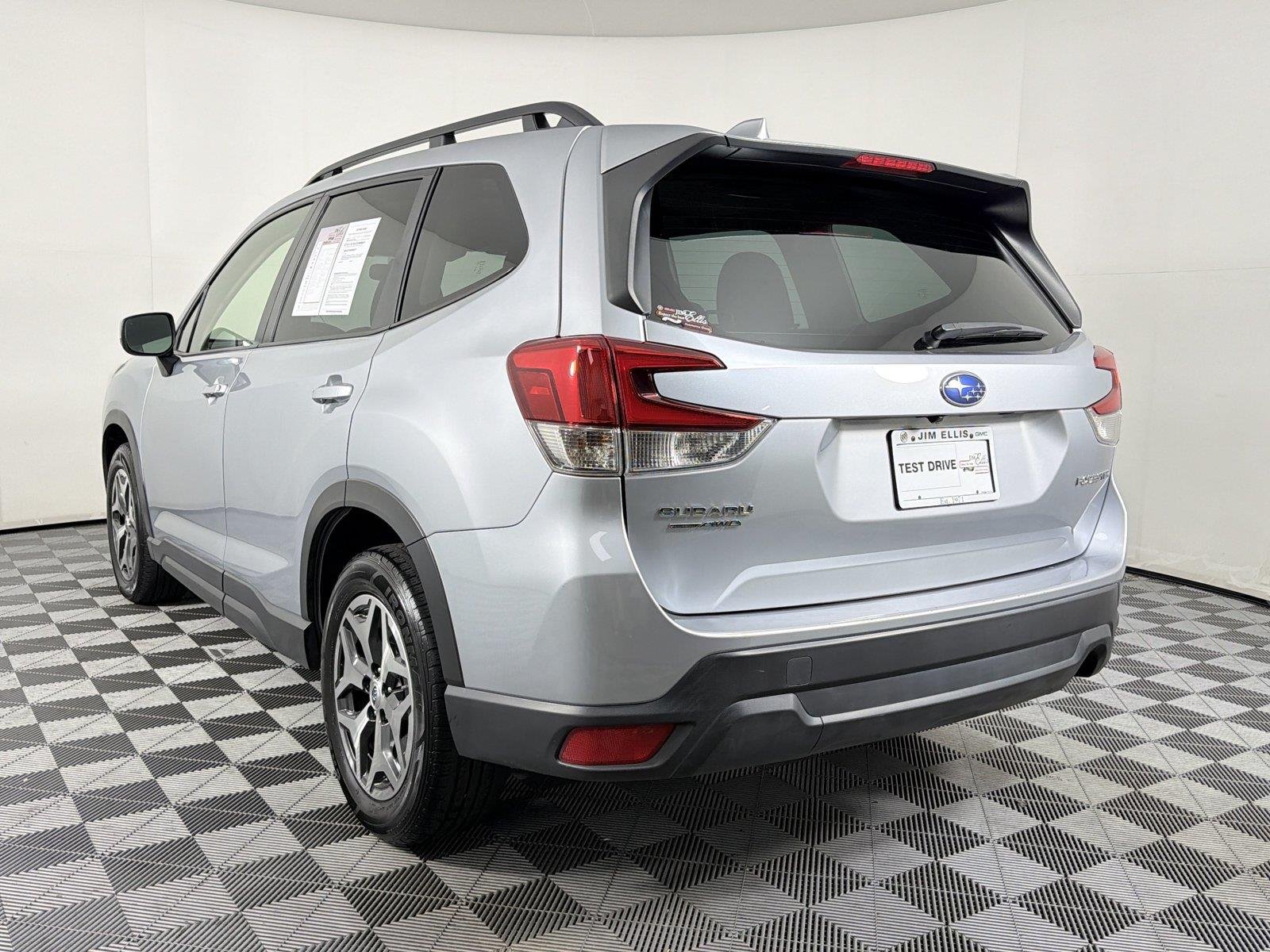 2023 Subaru Forester Premium - Photo 4