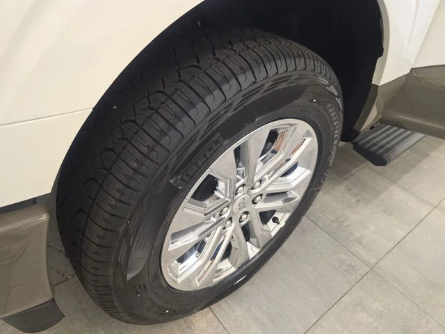 New 2026 Star White Metallic Tri-Coat Ford King Ranch® image 47