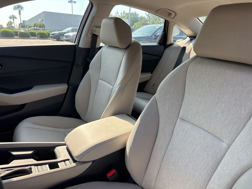 New 2026 Radiant Red Metallic Honda SE image 25
