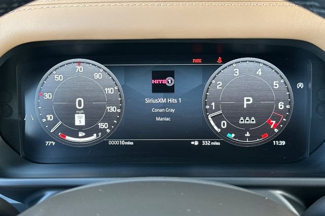 New 2026 White Land Rover X-Dynamic SE image 23