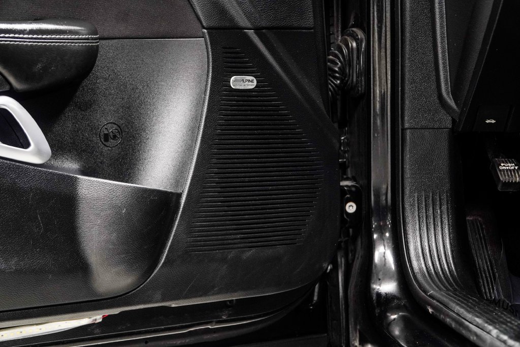 Used 2015 Black Dodge R/T Scat Pack image 34