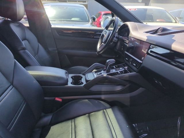 Used 2021 Dolomite Silver Metallic Porsche Base image 26