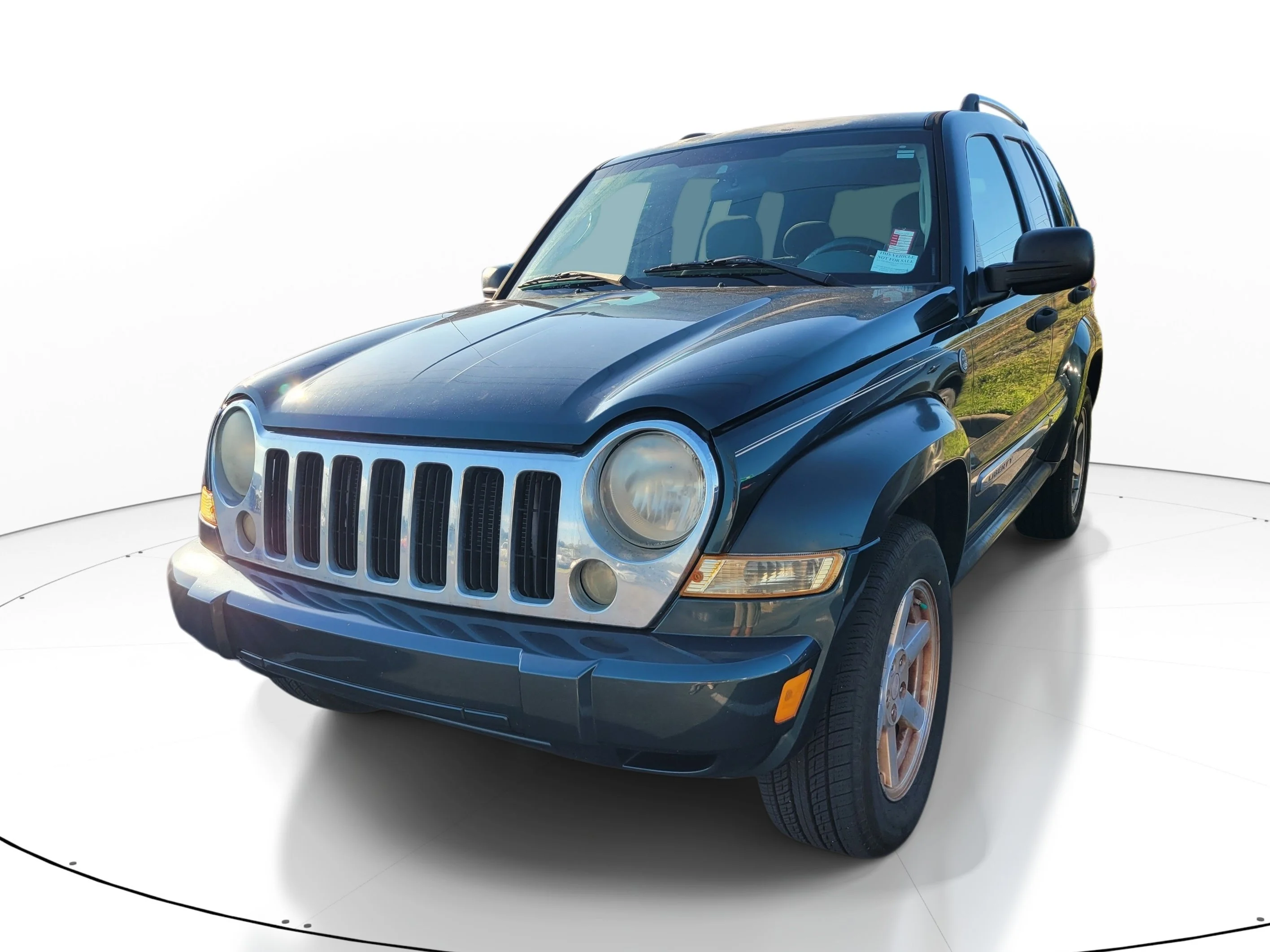 Used 2005  Jeep Limited image 3