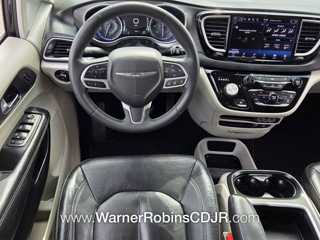 Used 2022 Black Chrysler Touring L image 7