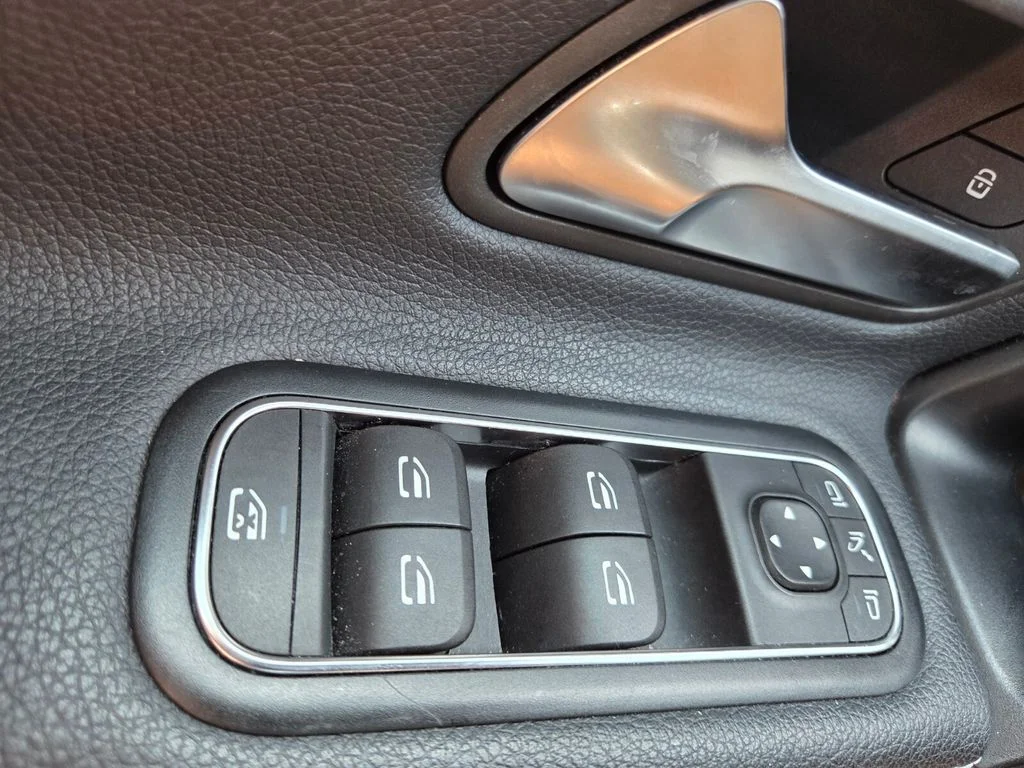 Used 2025 Gray Mercedes-Benz CLA 250 image 19