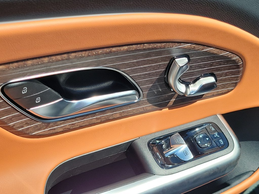New 2027 MANUFAKTUR Alpine Grey Mercedes-Benz CLA 220 image 15