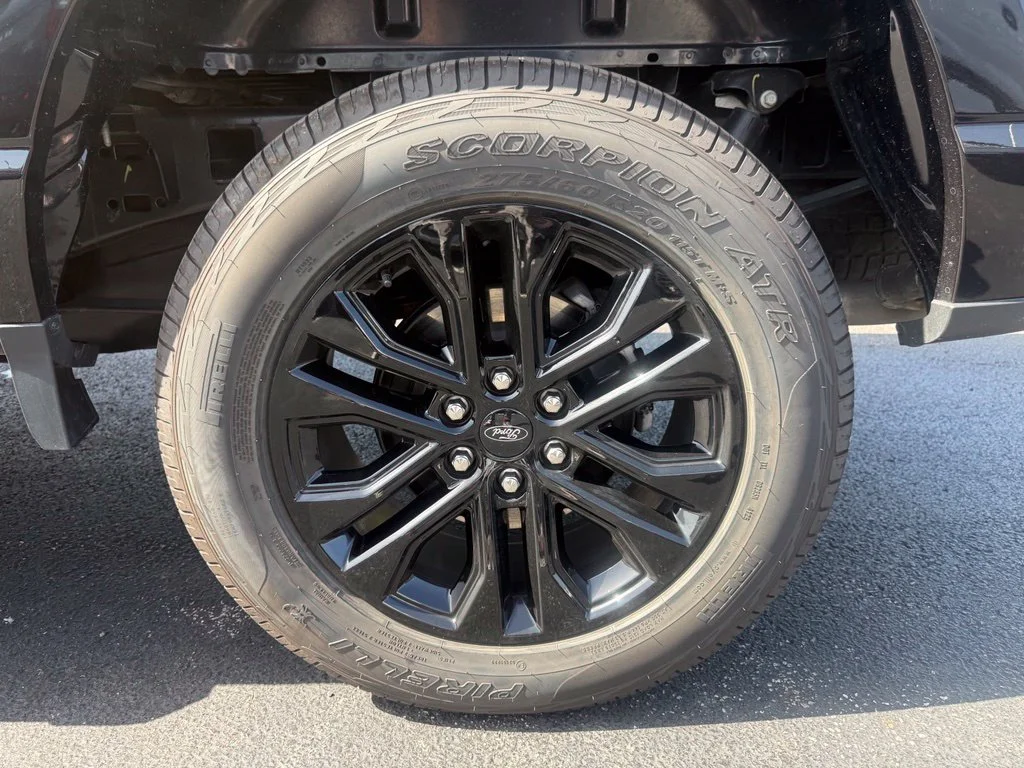 New 2026 Agate Black Metallic Ford XLT image 33