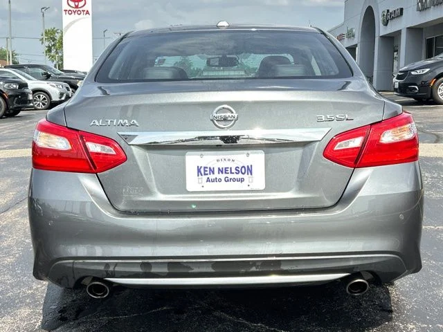 Used 2017 Gun Metallic Nissan 3.5 SL image 4