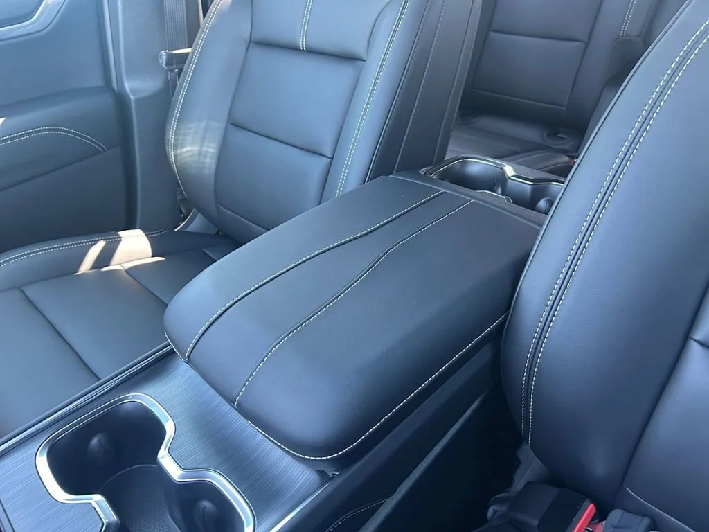 New 2026 Ebony Twilight Metallic GMC Elevation image 11