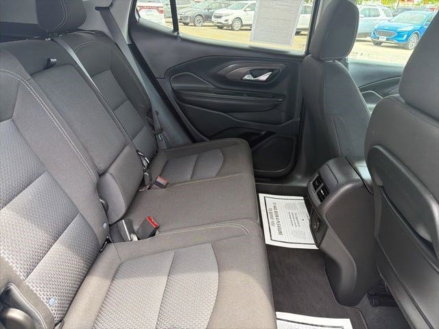 Used 2023 Summit White GMC SLE image 15