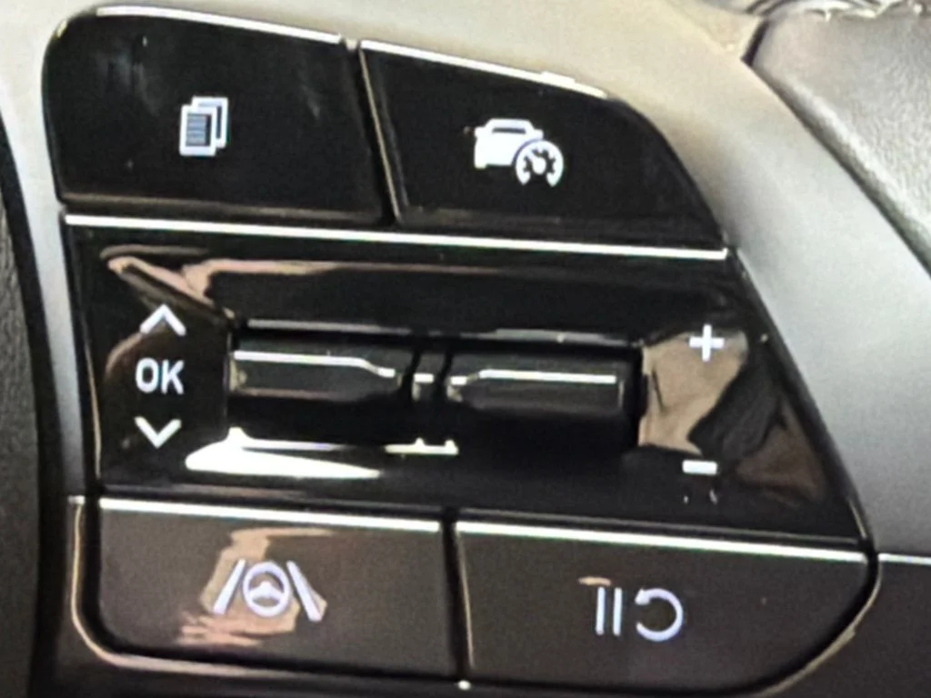 New 2026 Ecotronic Gray Hyundai SEL Sport image 19