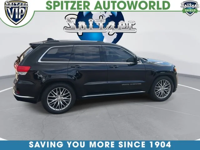 Used 2017 Diamond Black Jeep Summit image 10