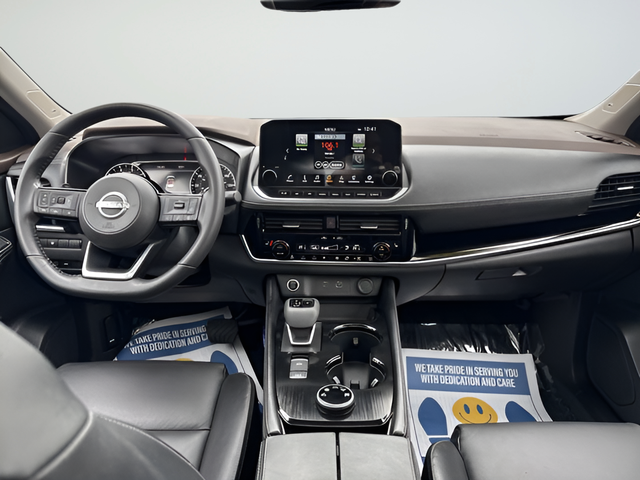 Used 2023 Blue Nissan SL image 11