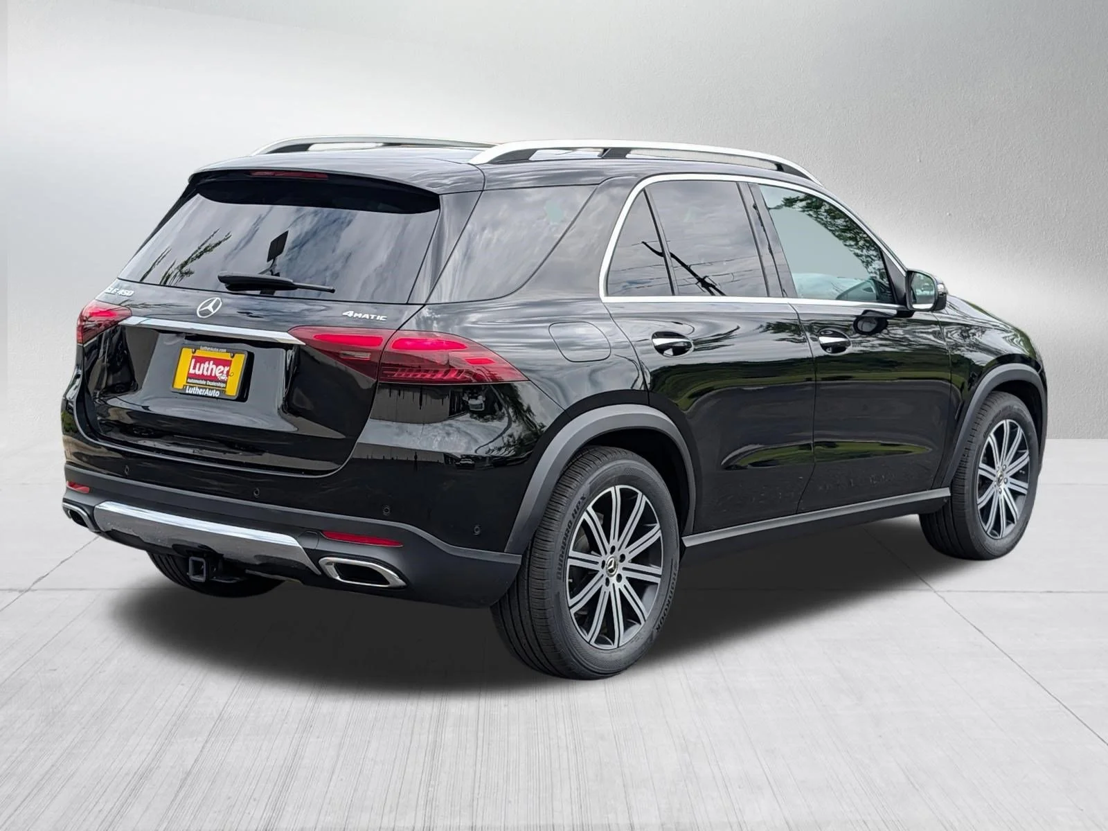 Used 2024 Black Mercedes-Benz GLE 450 image 7