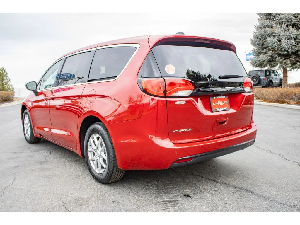 New 2026 Red Hot Pearlcoat Chrysler LX image 5