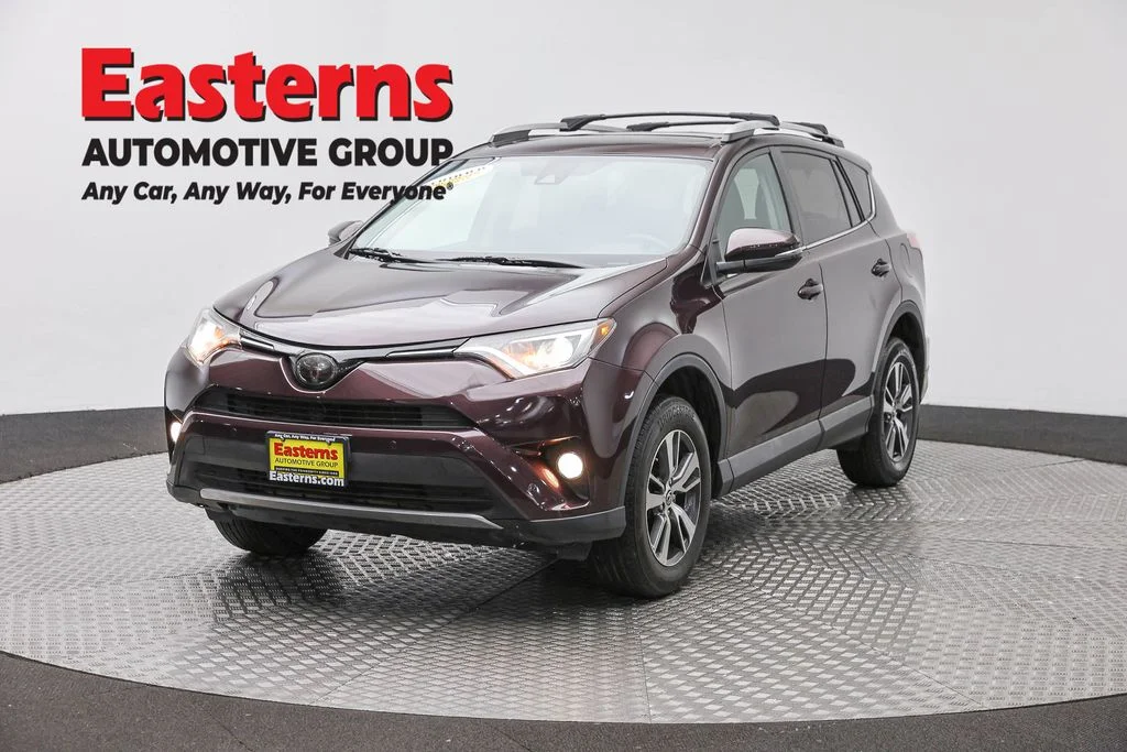 Used 2016 Black Toyota XLE image 1