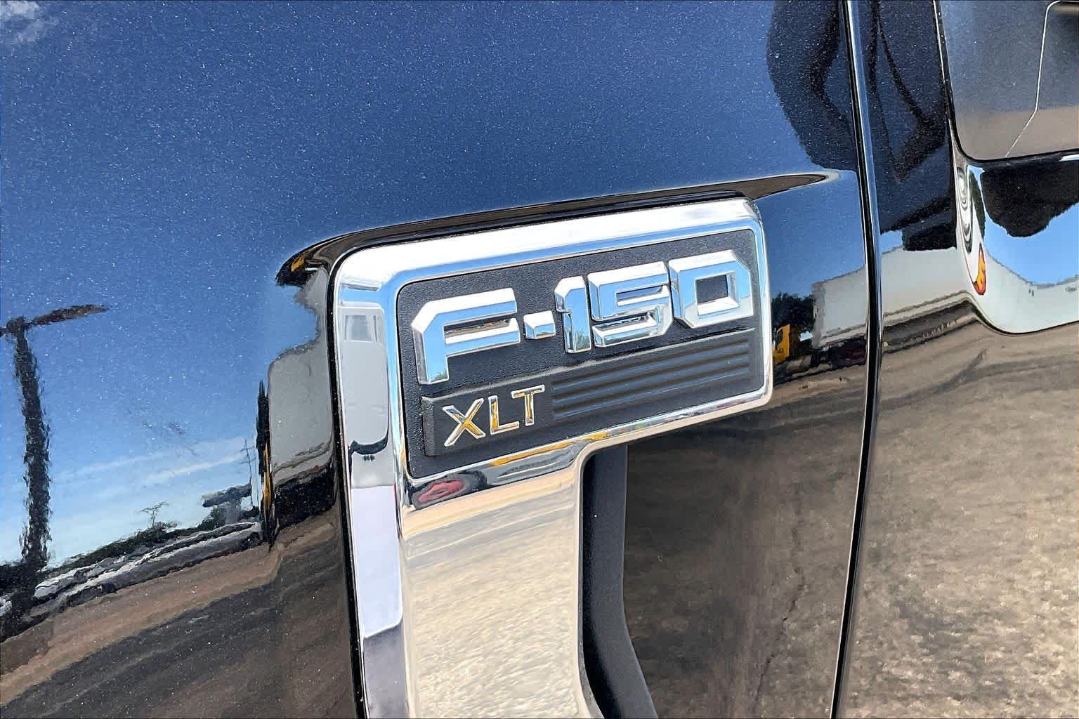 New 2026 Agate Black Metallic Ford XLT image 15