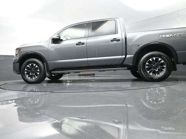 2024 Nissan Titan PRO-4X - Photo 28