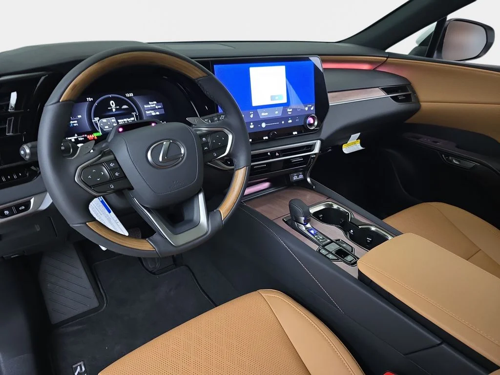 New 2026 Eminent White Pearl Lexus PREMIUM PLUS image 10