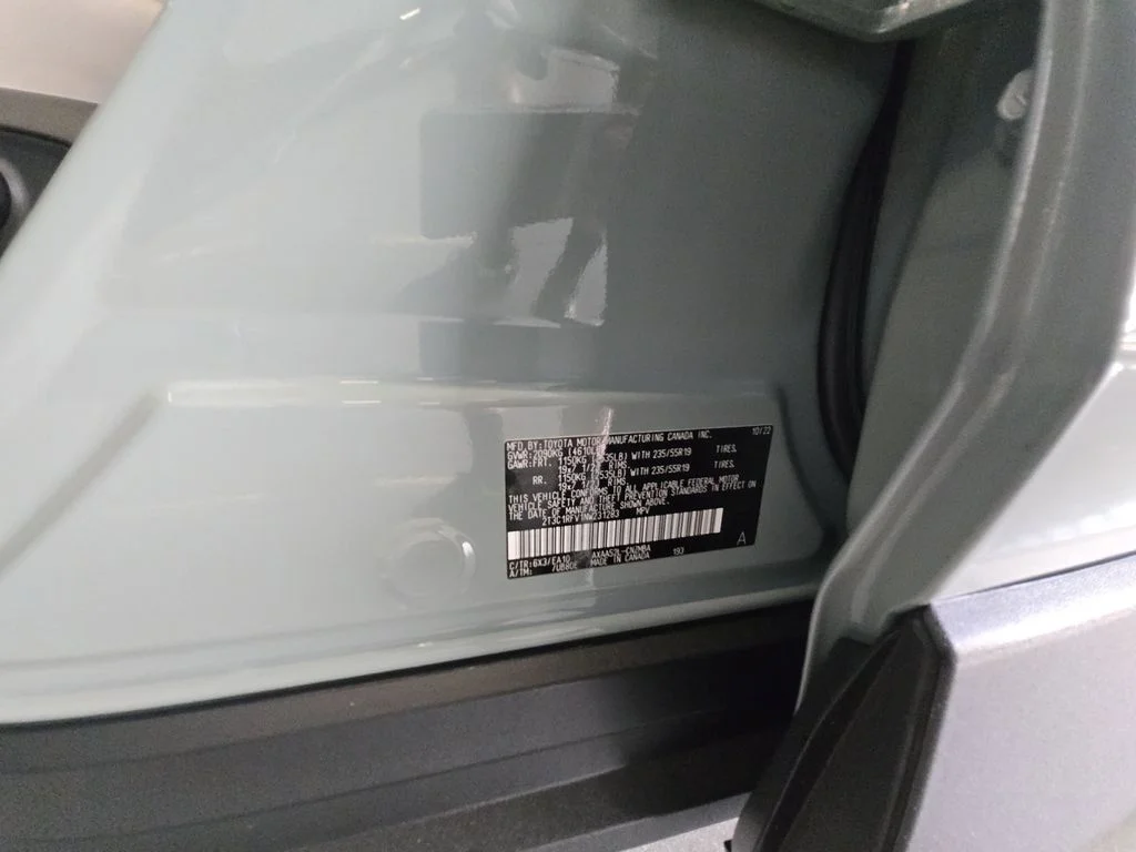 Used 2022 Gray Toyota XLE Premium image 25