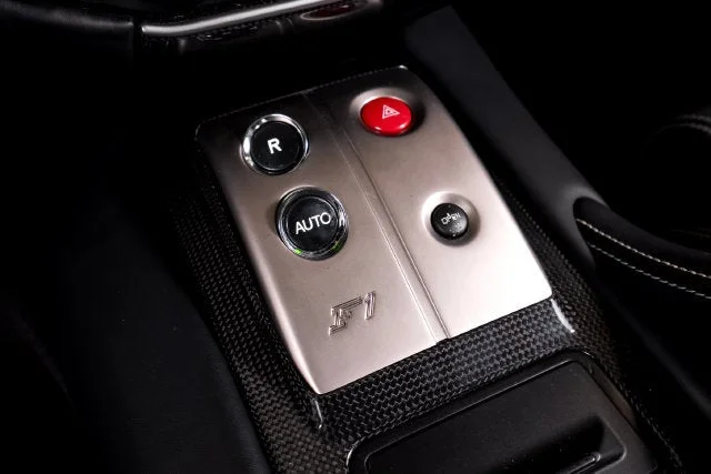 Used 2010 Nero Ferrari  image 48