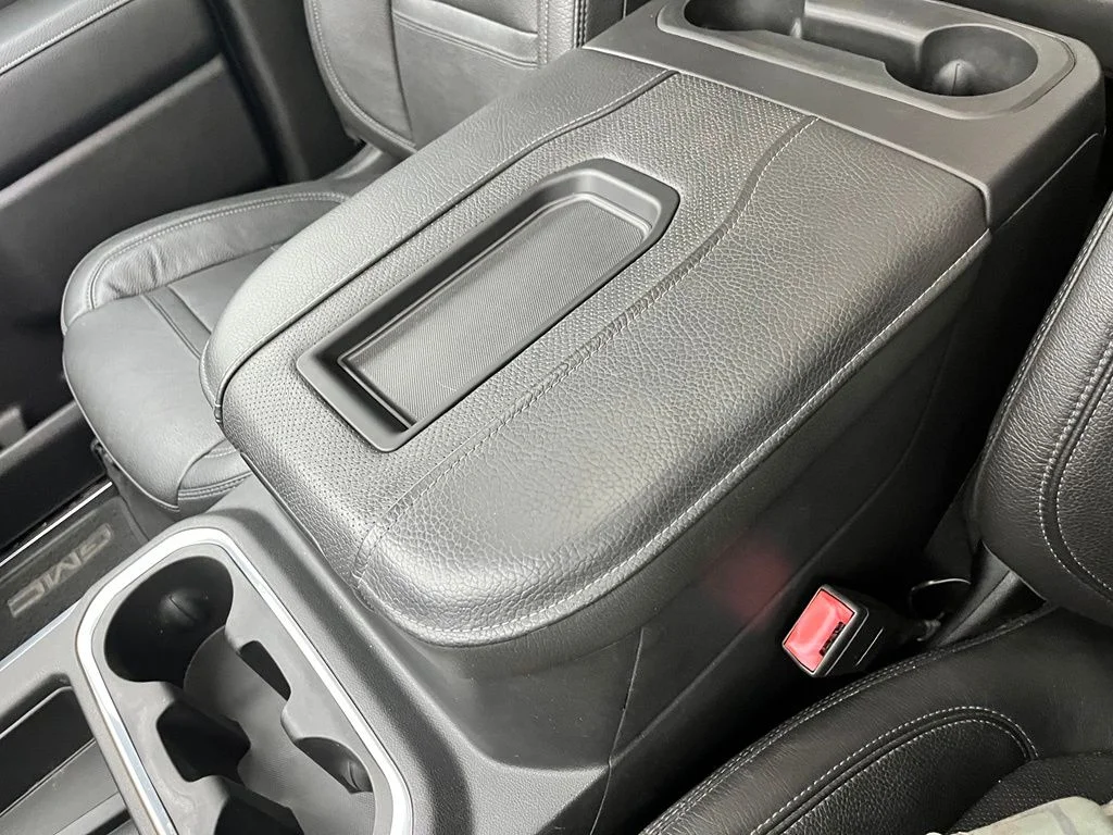 Used 2020 Red GMC Denali image 30