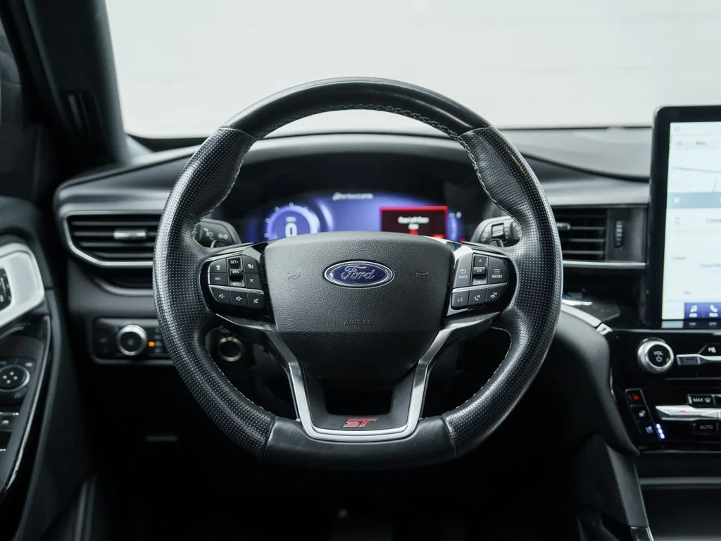 Used 2022 Gray Metallic Ford ST image 23