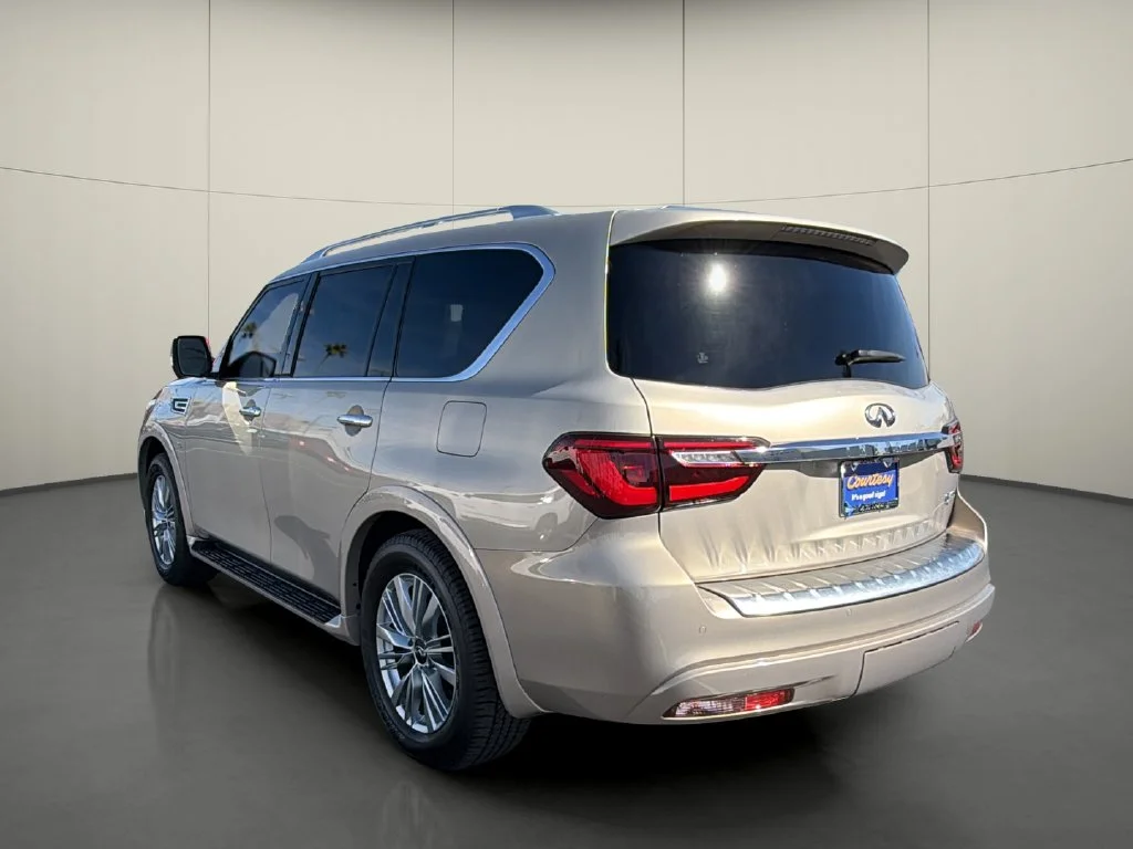 Used 2020 Beige INFINITI LUXE image 5