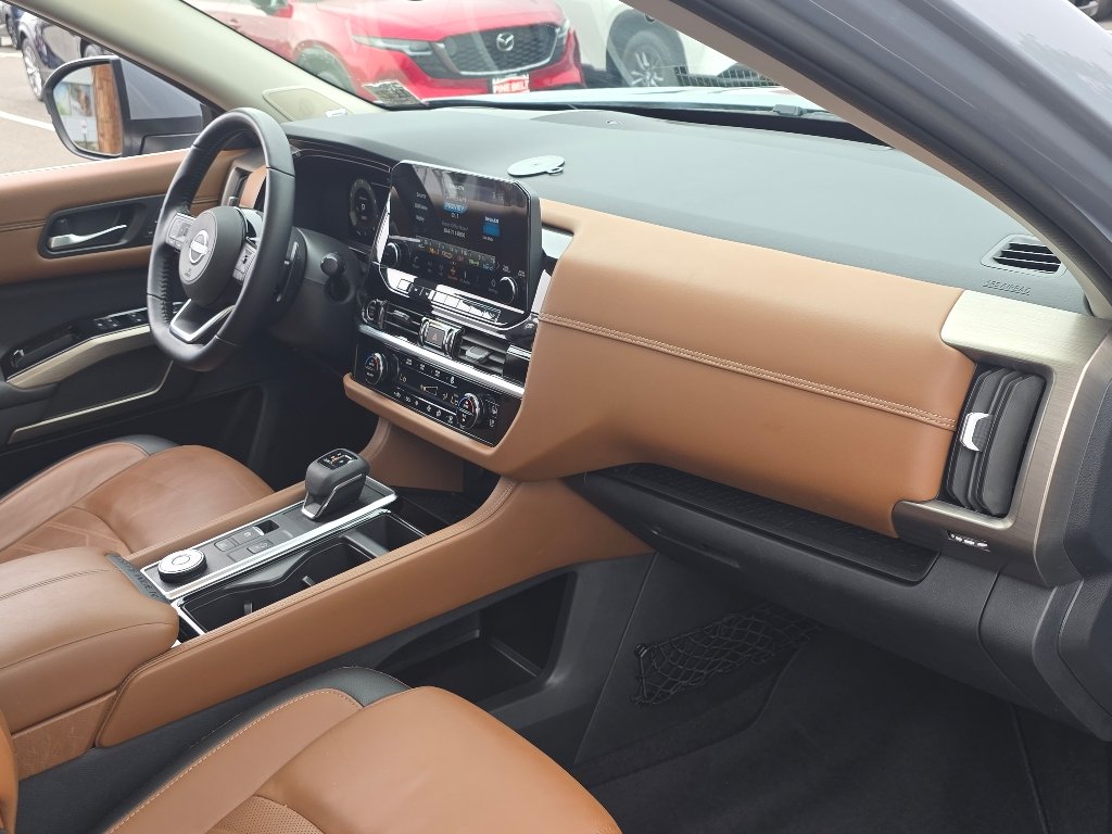 Used 2023 Boulder Gray Pearl Nissan Platinum image 21
