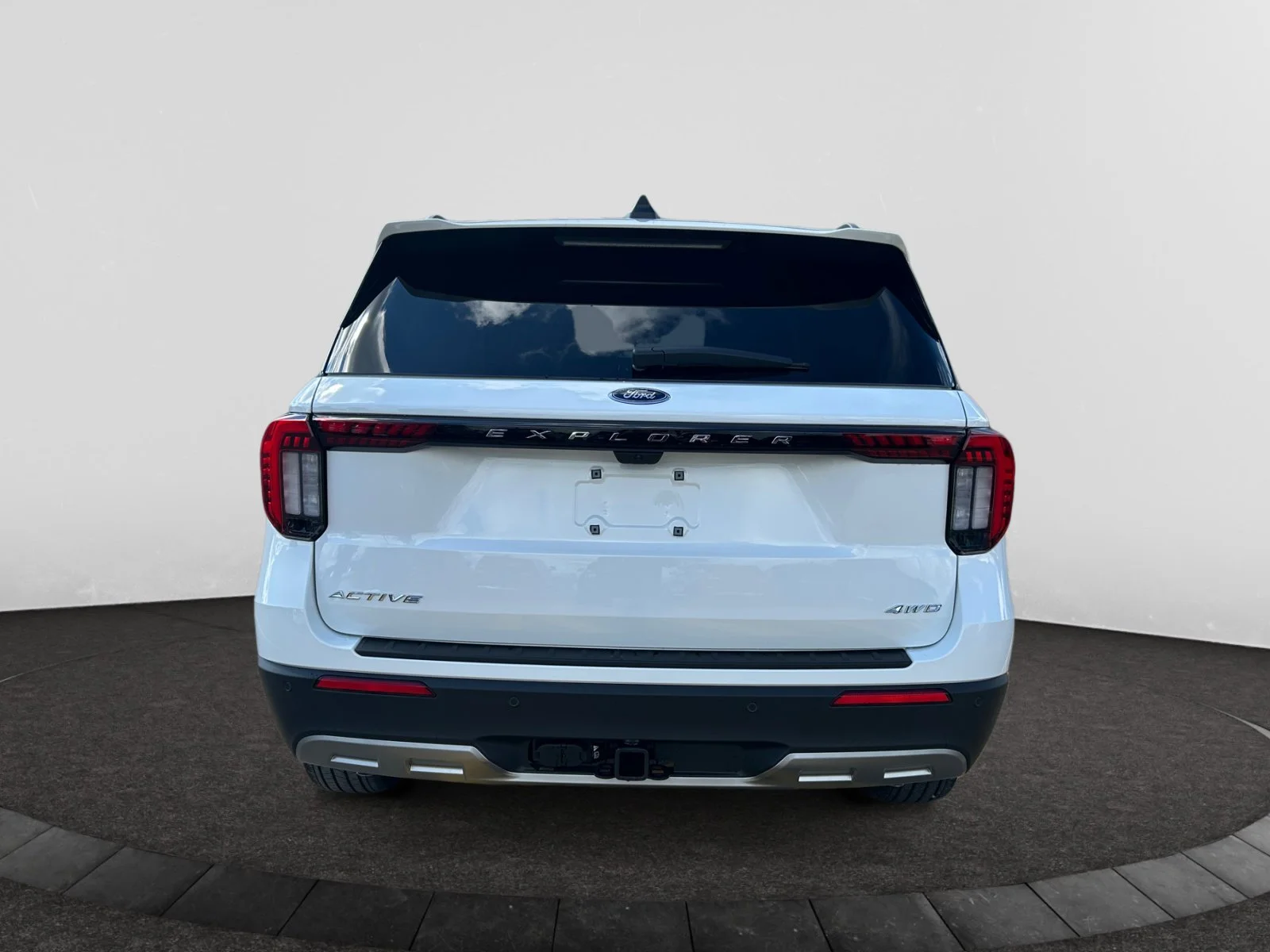 New 2026 Star White Metallic Tri-Coat Ford Active w/200A Pkg image 4